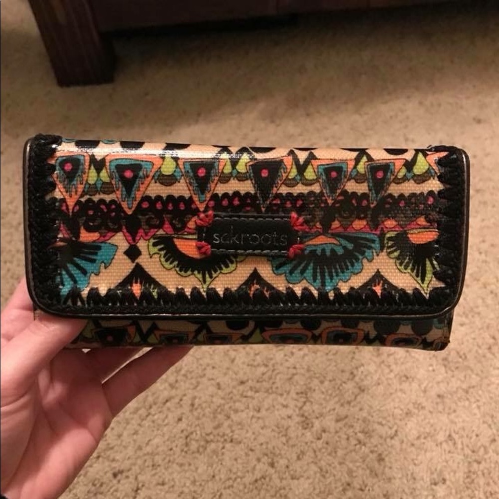Sak Roots wallet